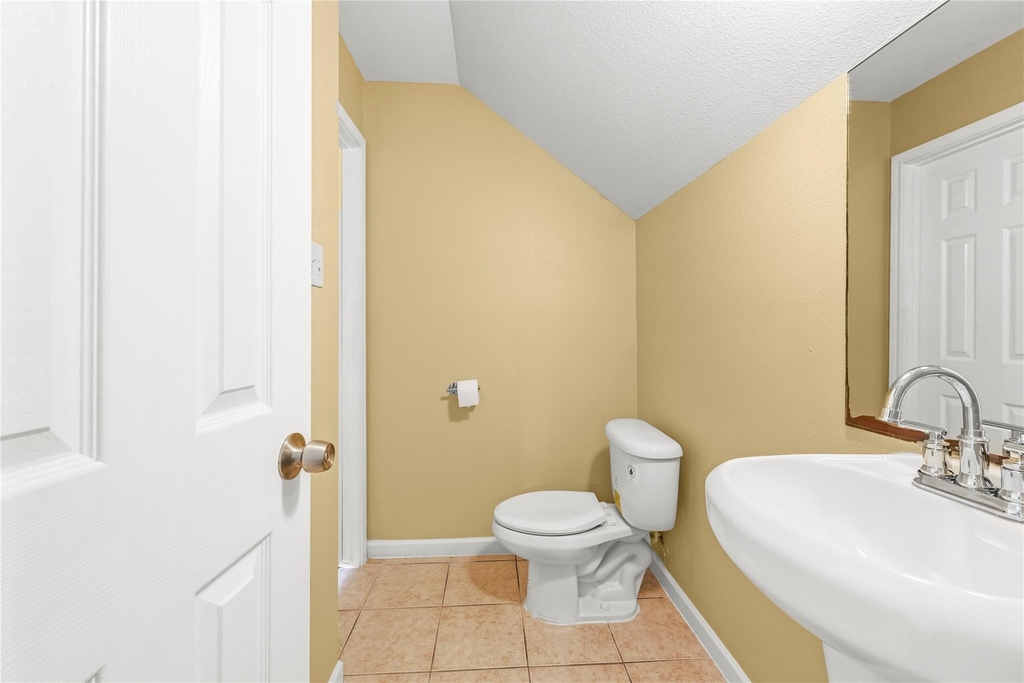 1520 Sherwood Forest Street - Photo 16