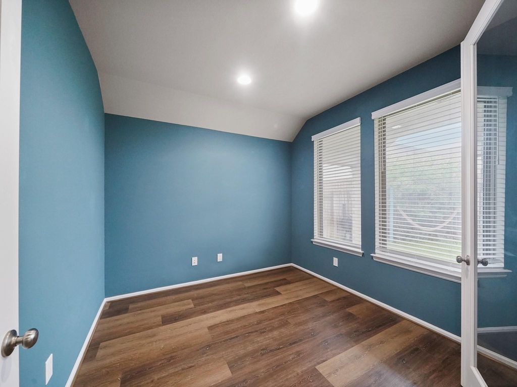 10711 Ashlesha Lane - Photo 18
