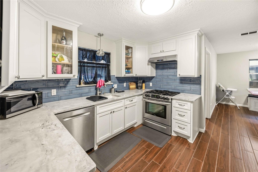 19302 Forest Fern Court - Photo 4