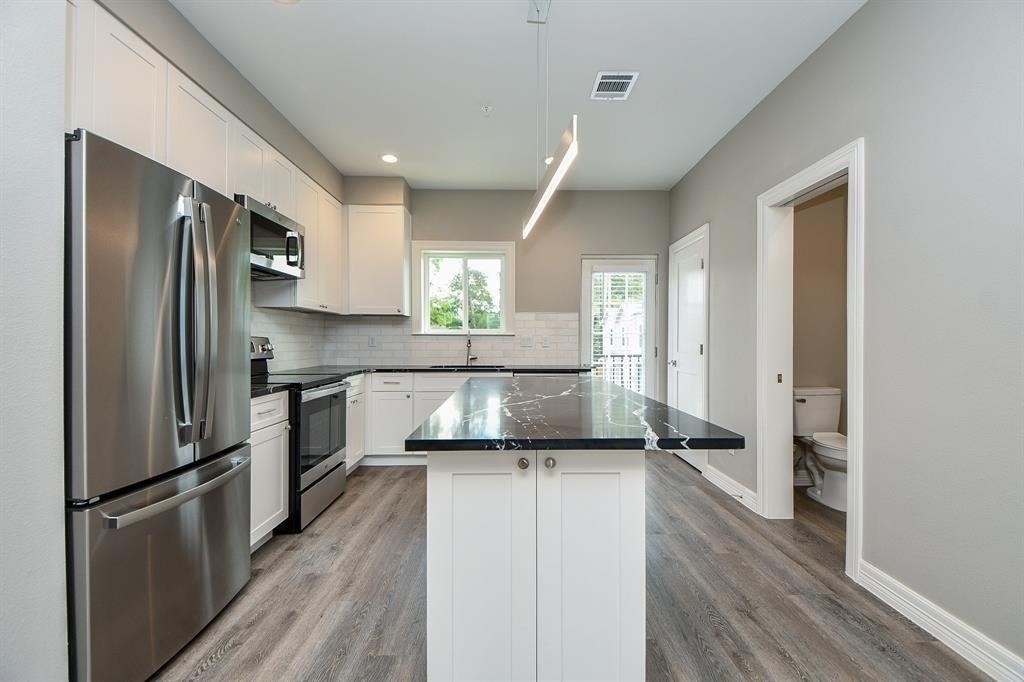 5262 Ella Boulevard - Photo 11