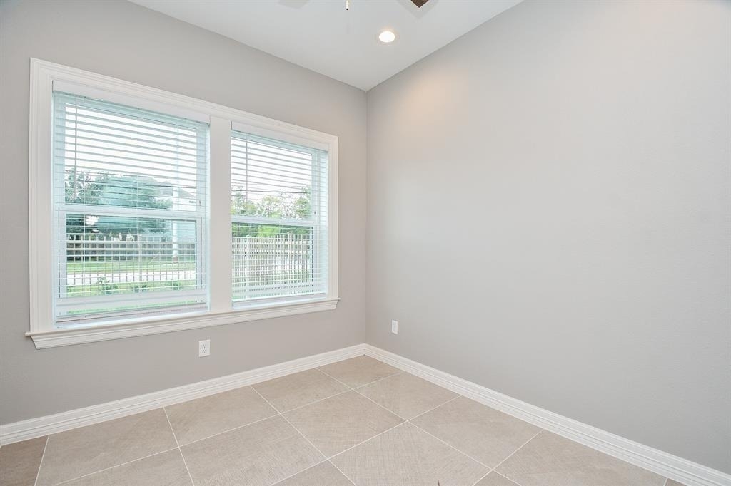 5262 Ella Boulevard - Photo 24