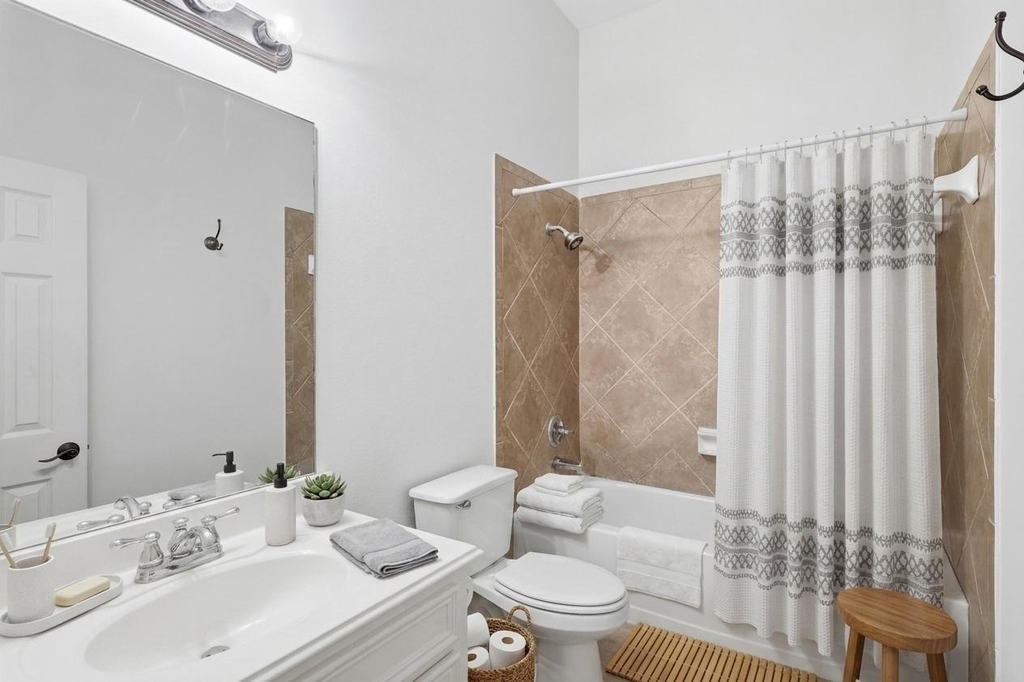 26227 Bright Dawn Court - Photo 18