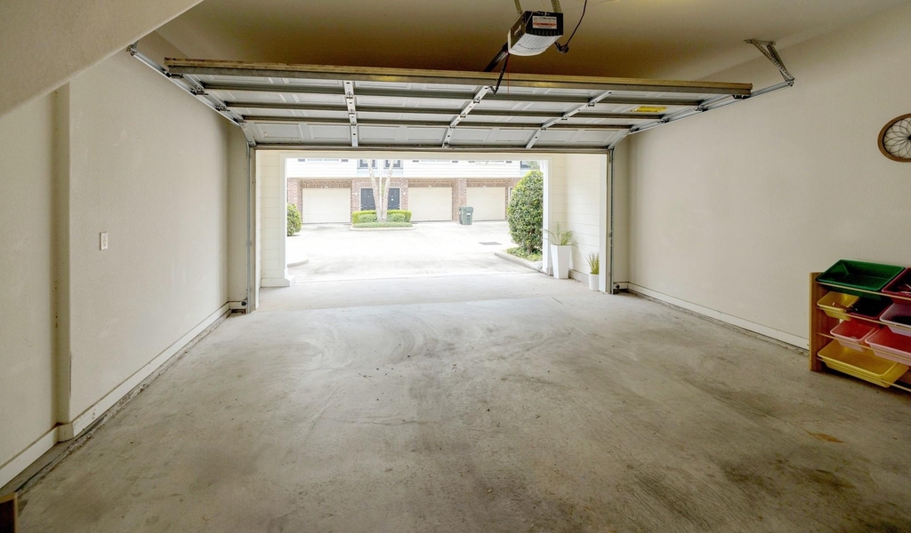 9200 Westheimer Road - Photo 0