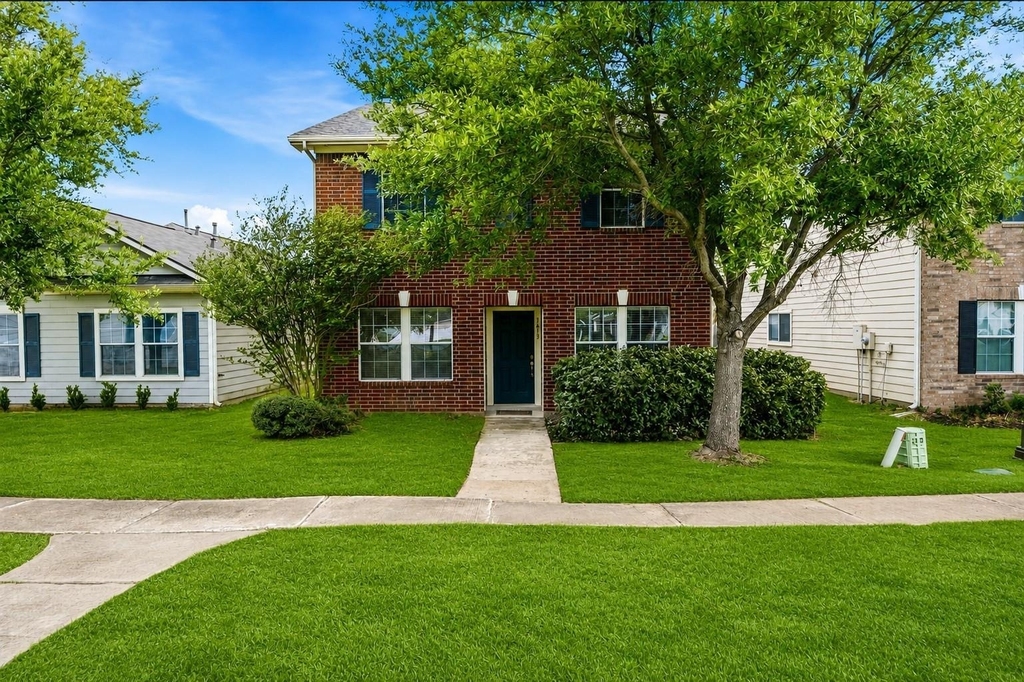 1613 Palcio Real Drive - Photo 0