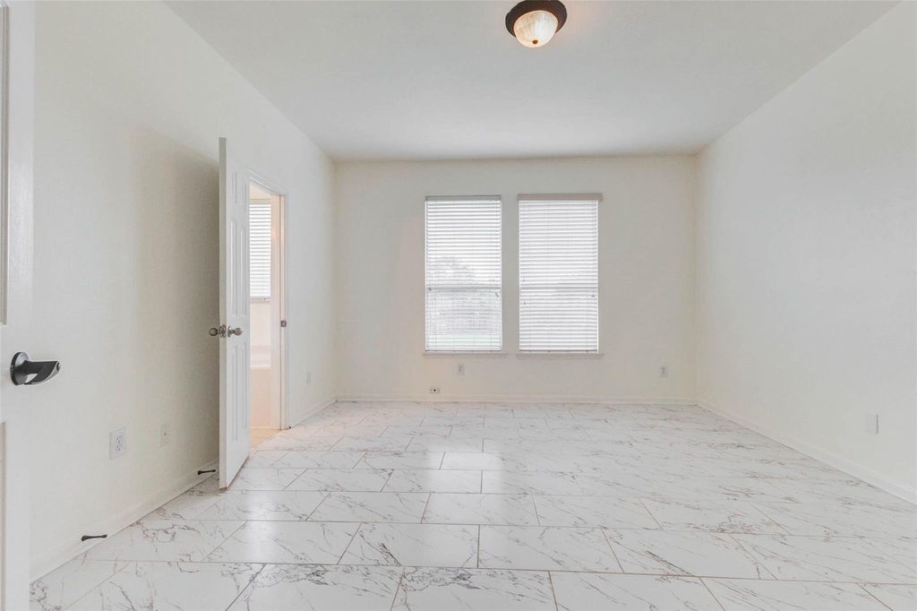 7434 Jacobs Well Drive - Photo 19