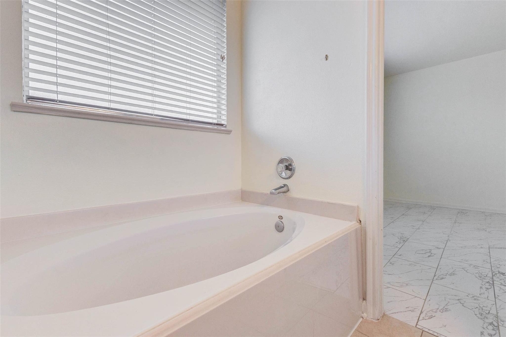 7434 Jacobs Well Drive - Photo 14