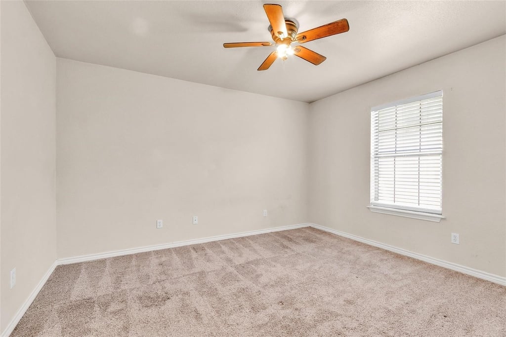 115 Bolero Way - Photo 9