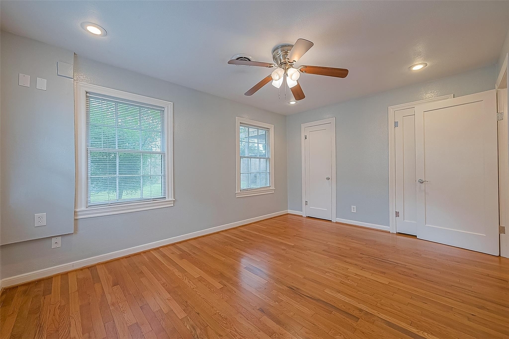 306 Graceland Street - Photo 21
