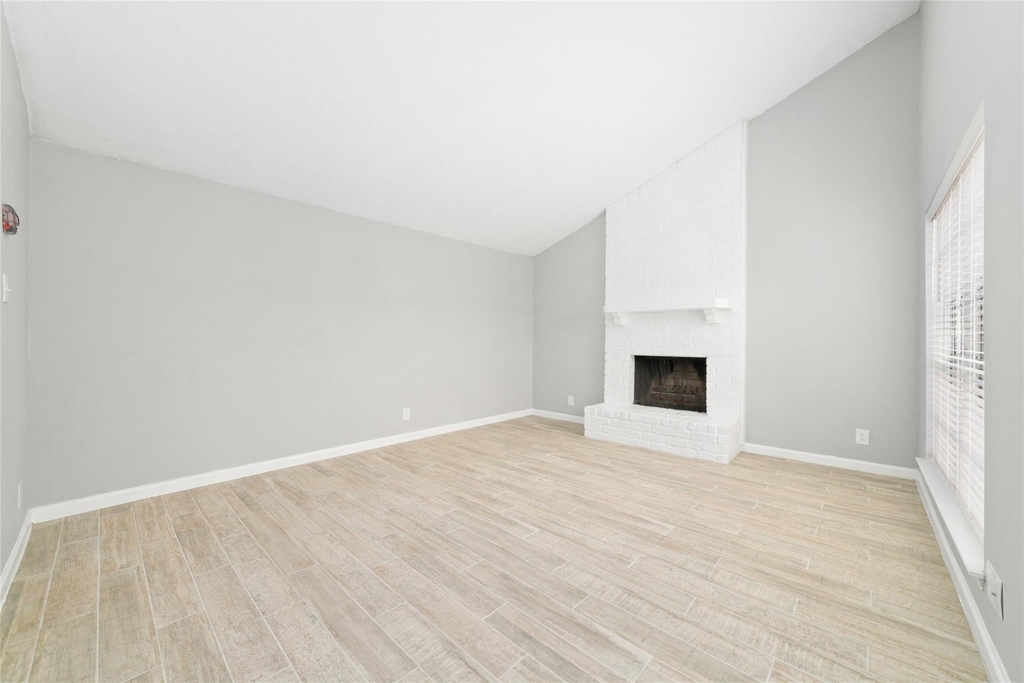 10522 Northview Drive - Photo 7