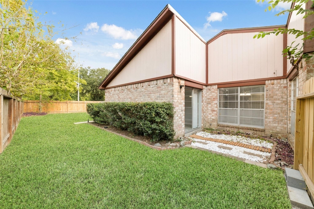 10522 Northview Drive - Photo 34