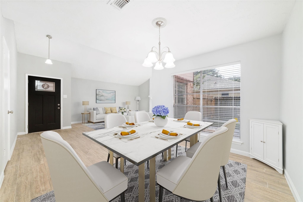 10522 Northview Drive - Photo 3