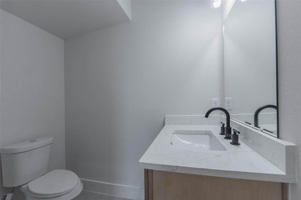 9311 Jutland Road - Photo 9