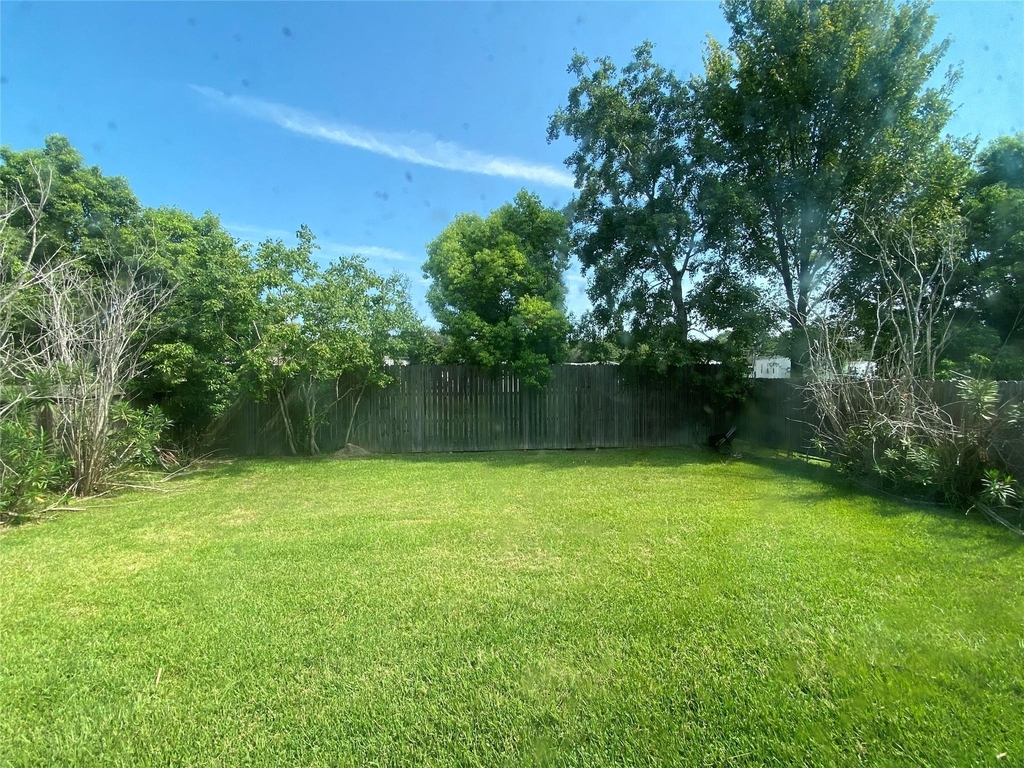 3815 Putnam Drive - Photo 3