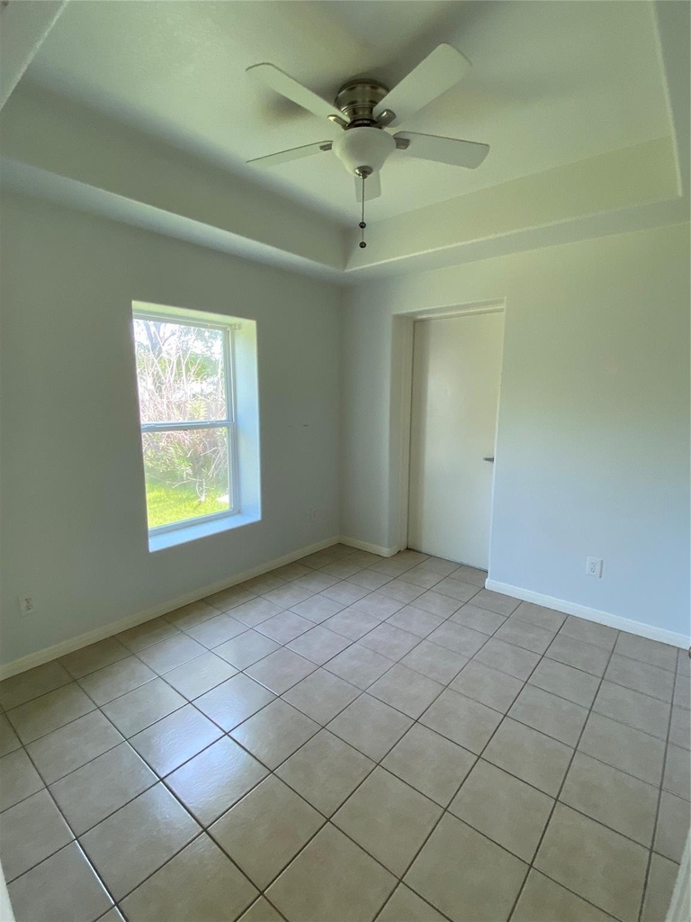 3815 Putnam Drive - Photo 9