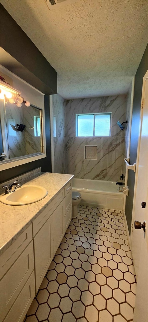 2204 Mimosa Court - Photo 8