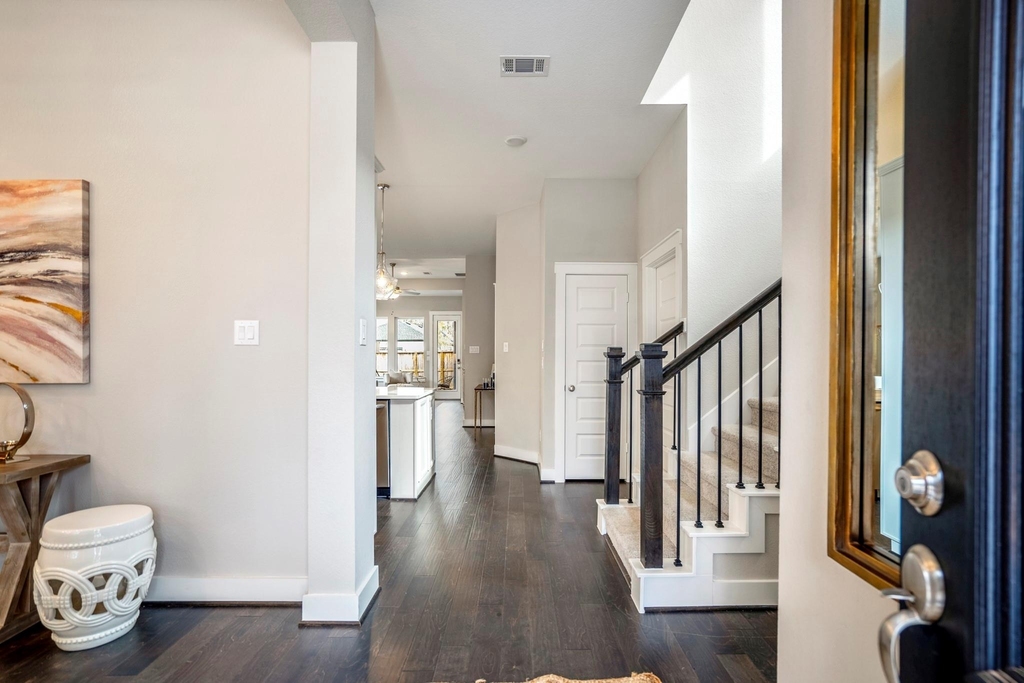 222 Thistle Drive - Photo 3