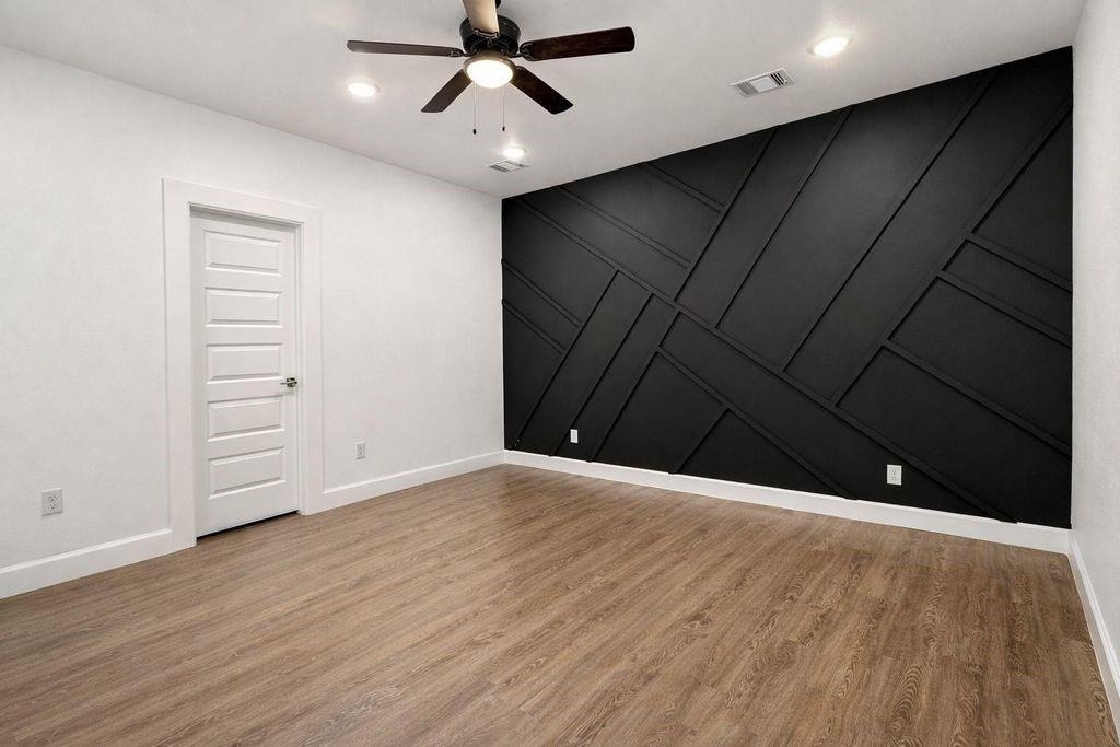 8141 Jeffery Street - Photo 8