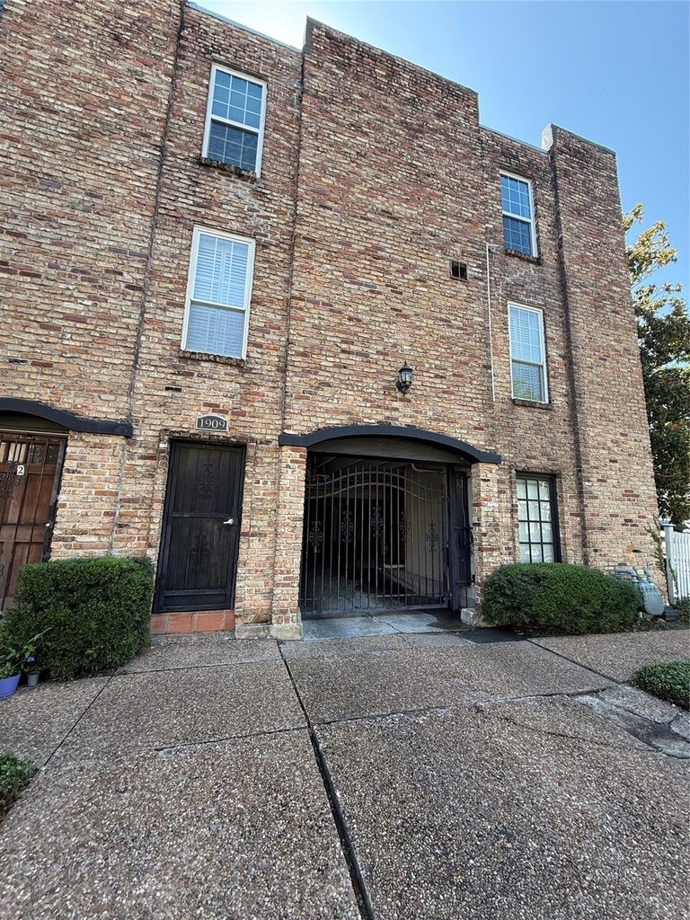 1909 Brun Street - Photo 45