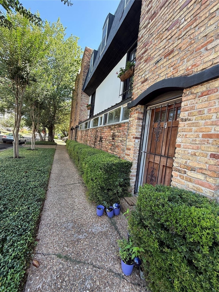 1909 Brun Street - Photo 46