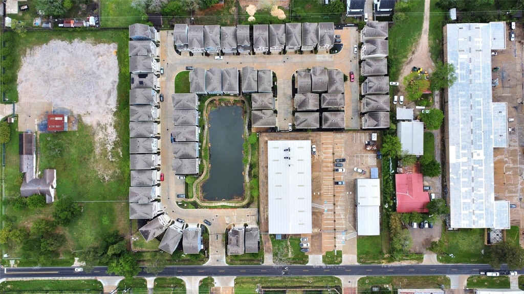 11012 Mikula Drive - Photo 2