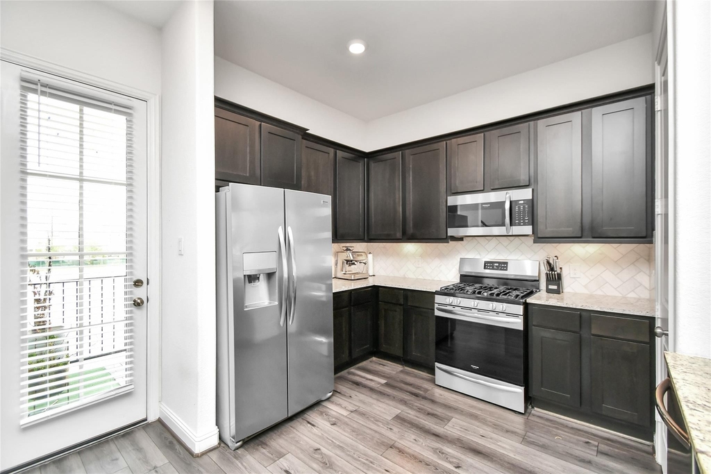11012 Mikula Drive - Photo 32