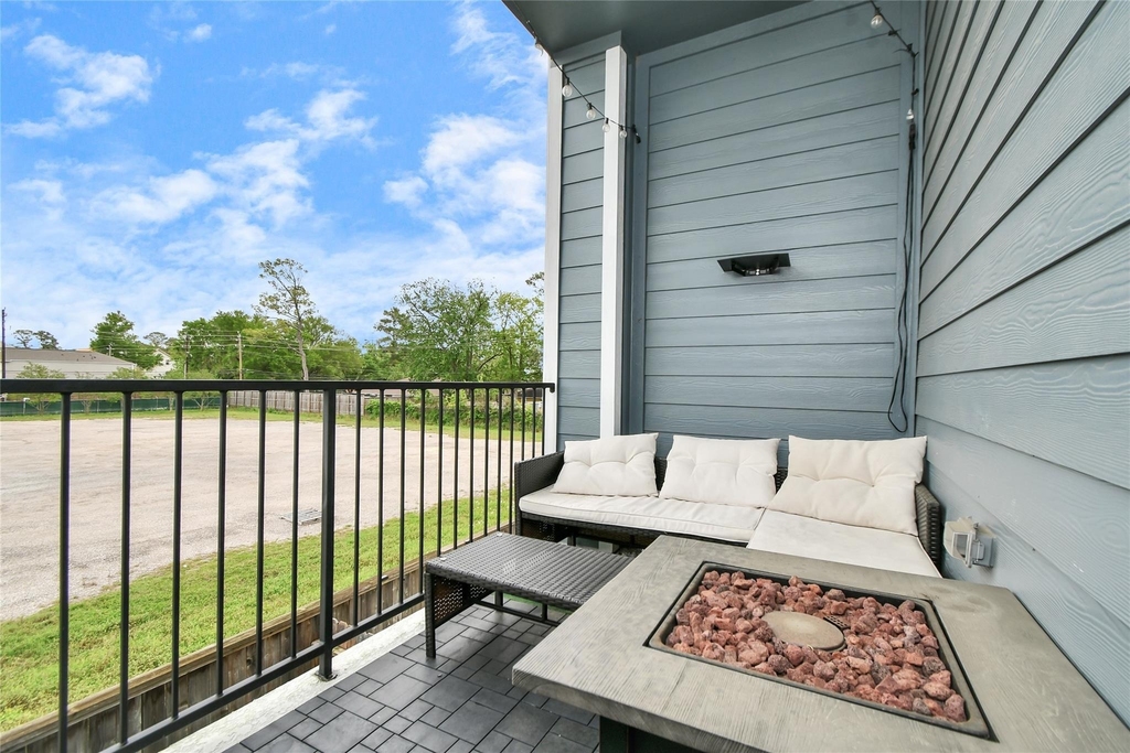 11012 Mikula Drive - Photo 14