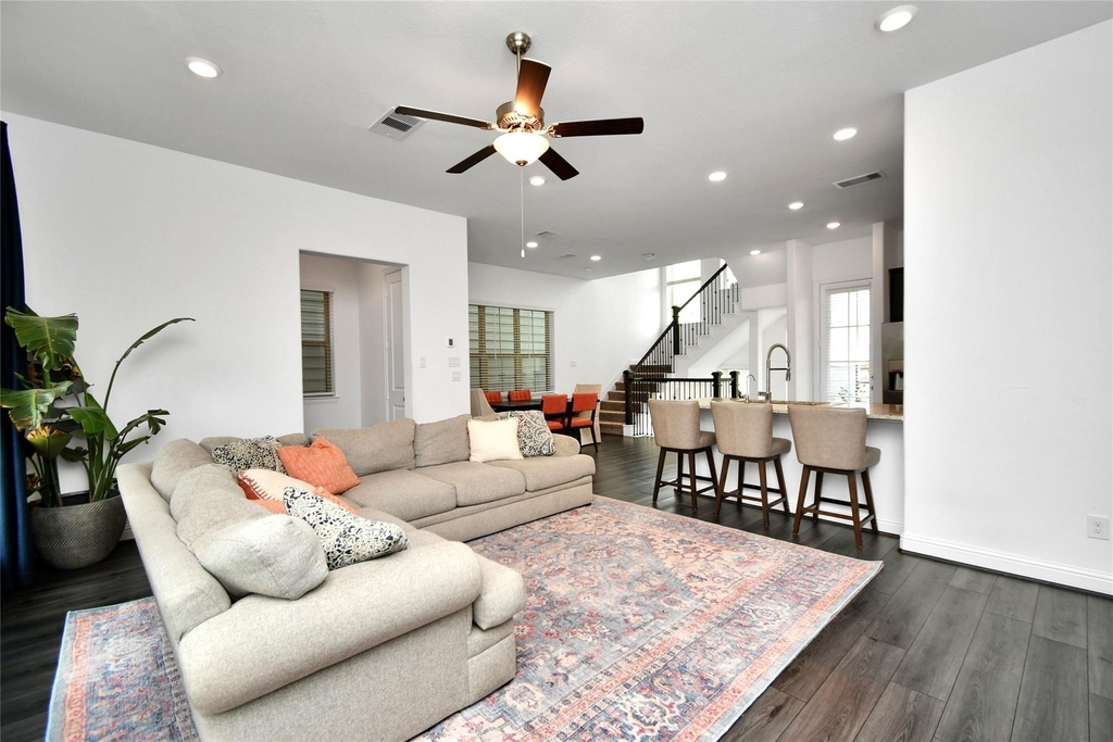 11012 Mikula Drive - Photo 12