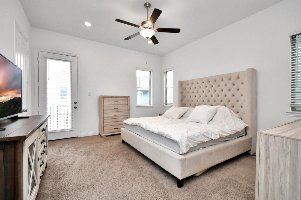 11012 Mikula Drive - Photo 19