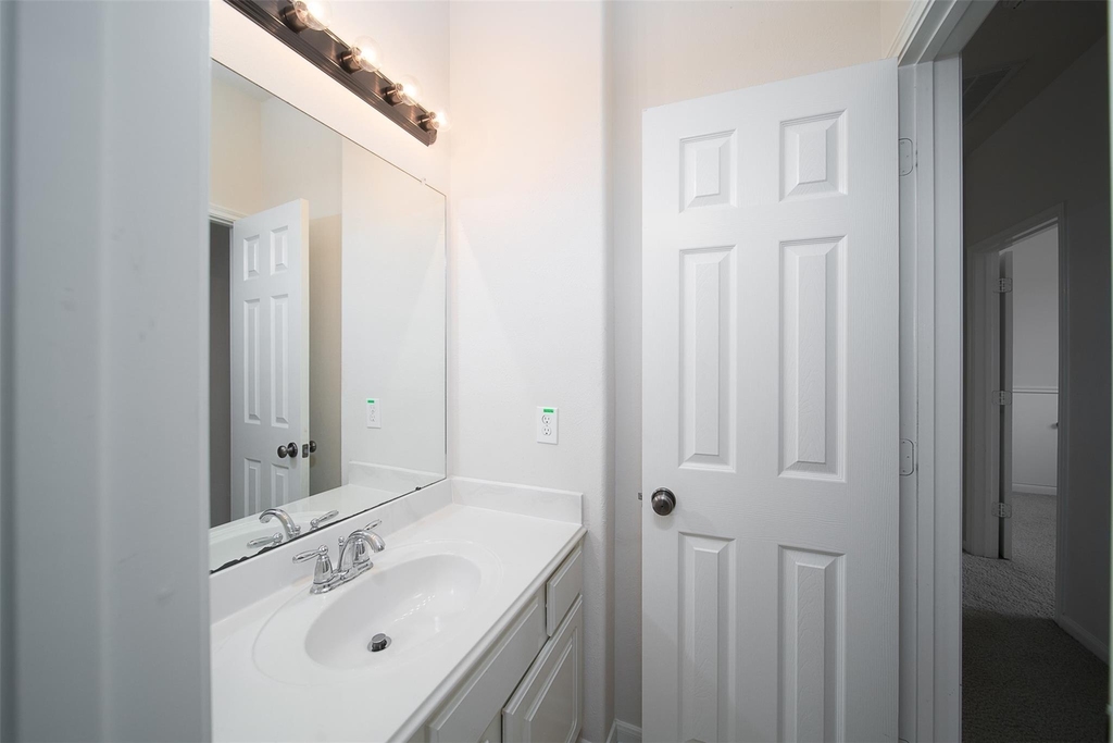 12802 Flat Creek Drive - Photo 34