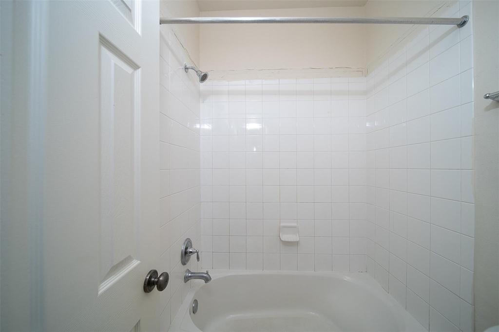 12802 Flat Creek Drive - Photo 32