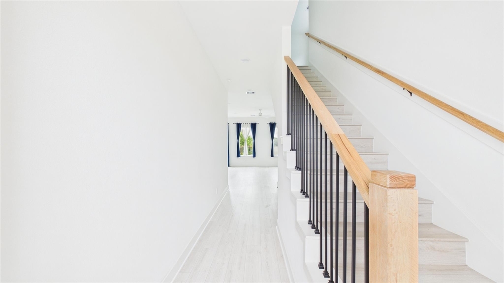 9609 Valeca Drive - Photo 1
