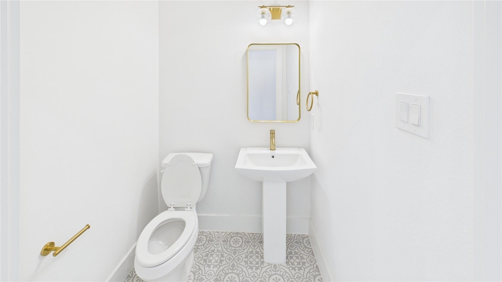 9609 Valeca Drive - Photo 3