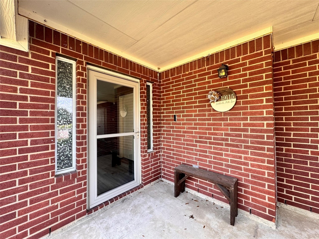 19115 Saddleville Mills Lane - Photo 4