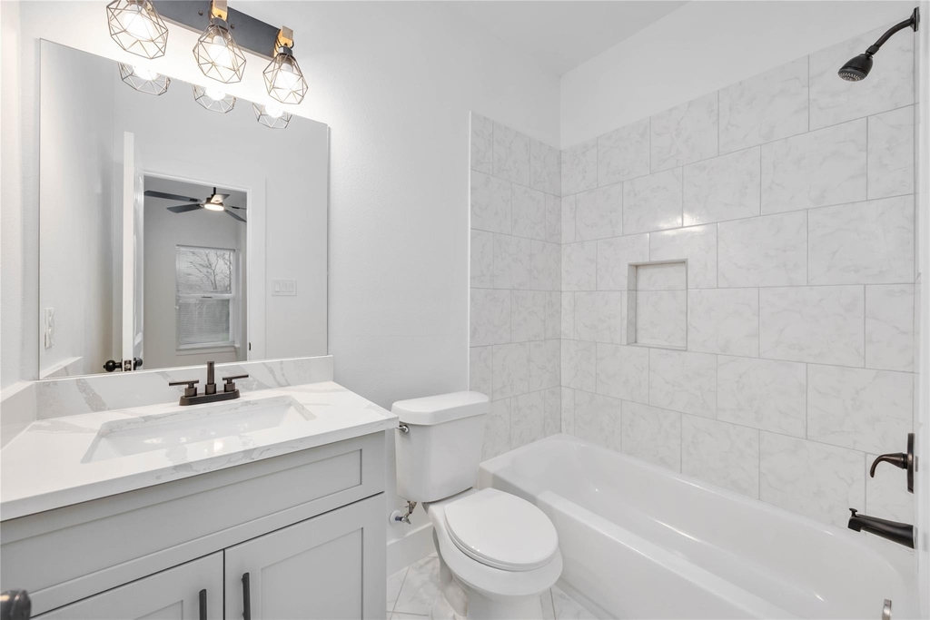7706 Independence Street - Photo 14