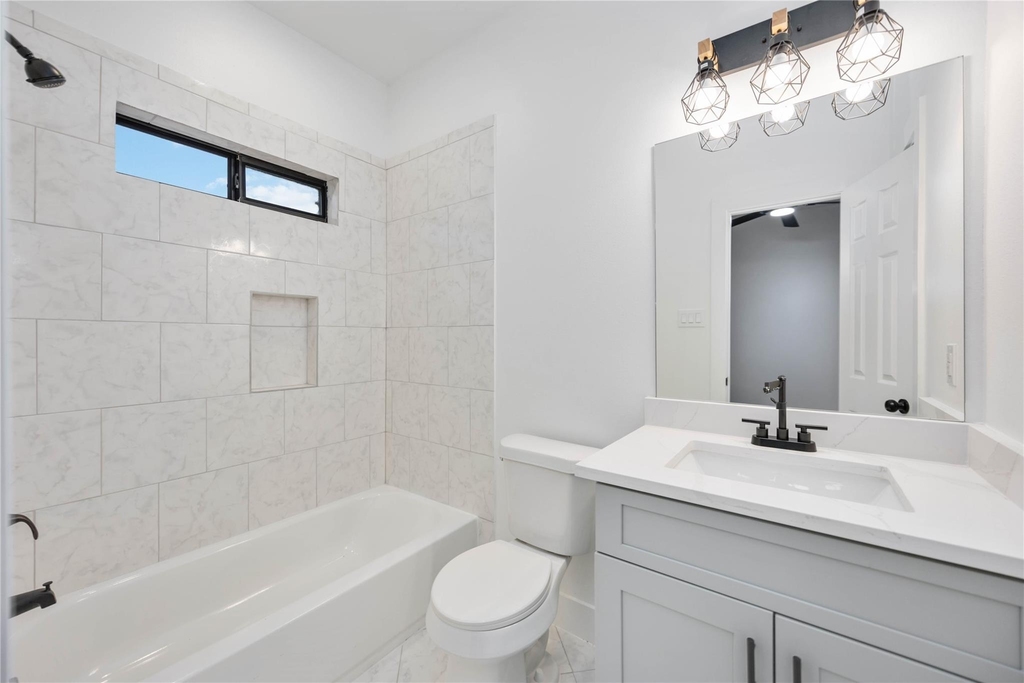 7706 Independence Street - Photo 17