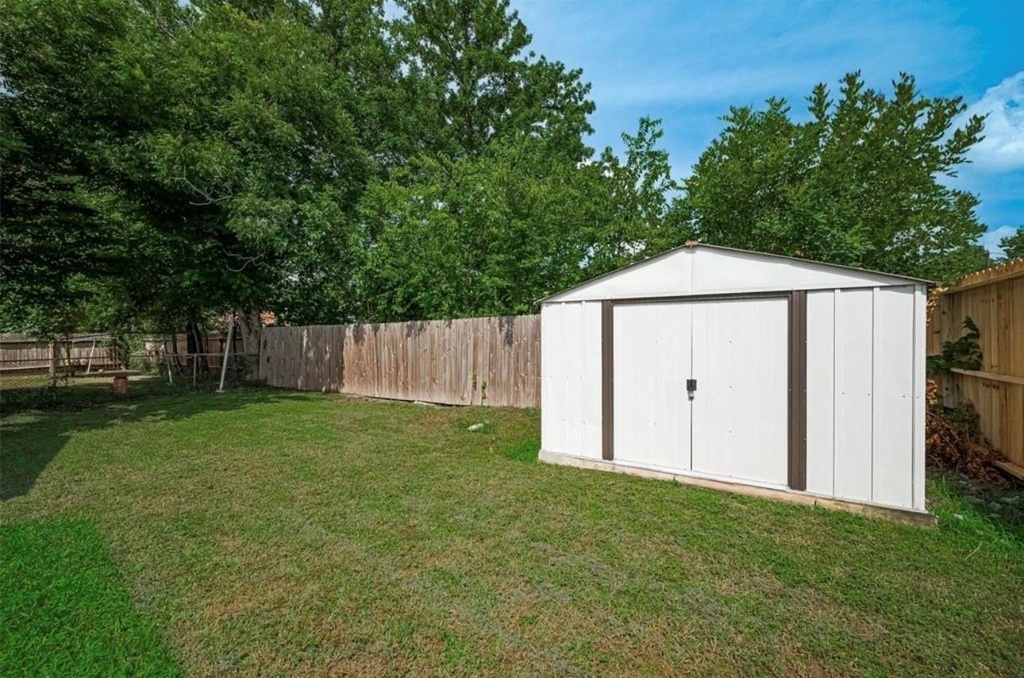 6741 Goforth Street - Photo 7