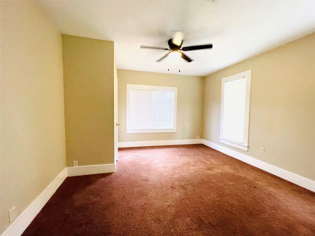 229 E Saunders Street - Photo 7