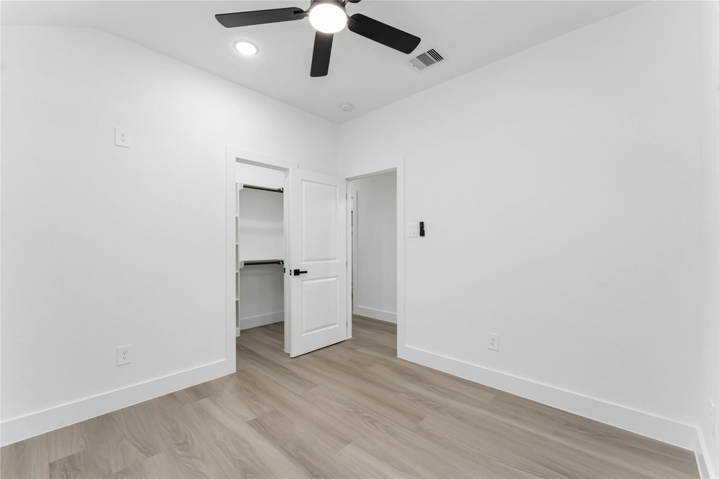 9406 Sandra Street - Photo 16