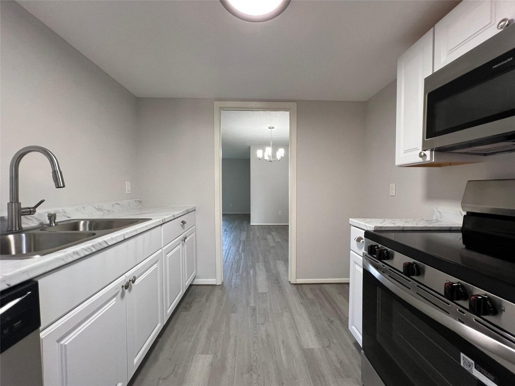 7012 Jetty Lane - Photo 8