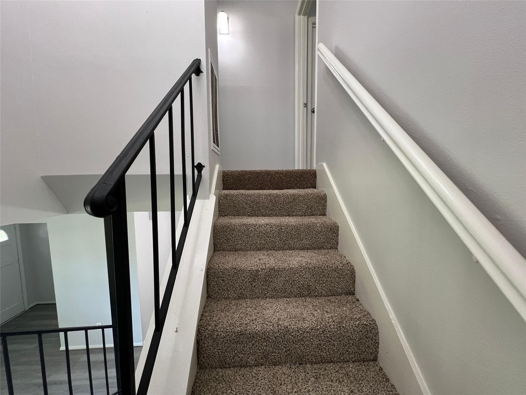 7012 Jetty Lane - Photo 12