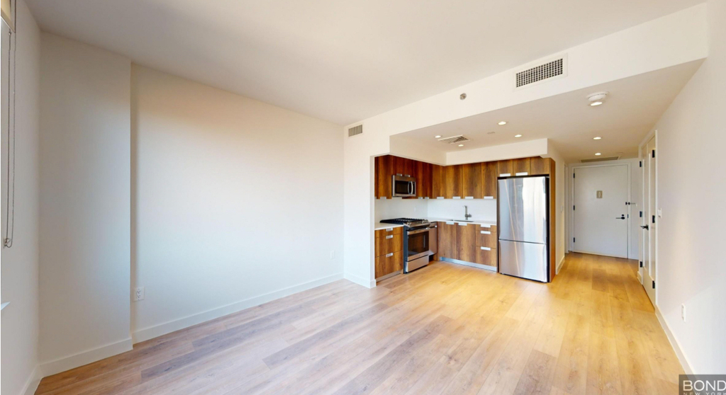West 45th Street - Photo 3