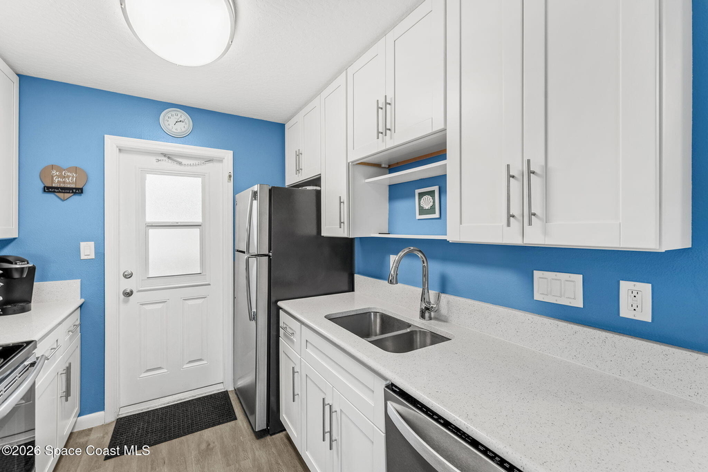 375 Polk Avenue - Photo 18