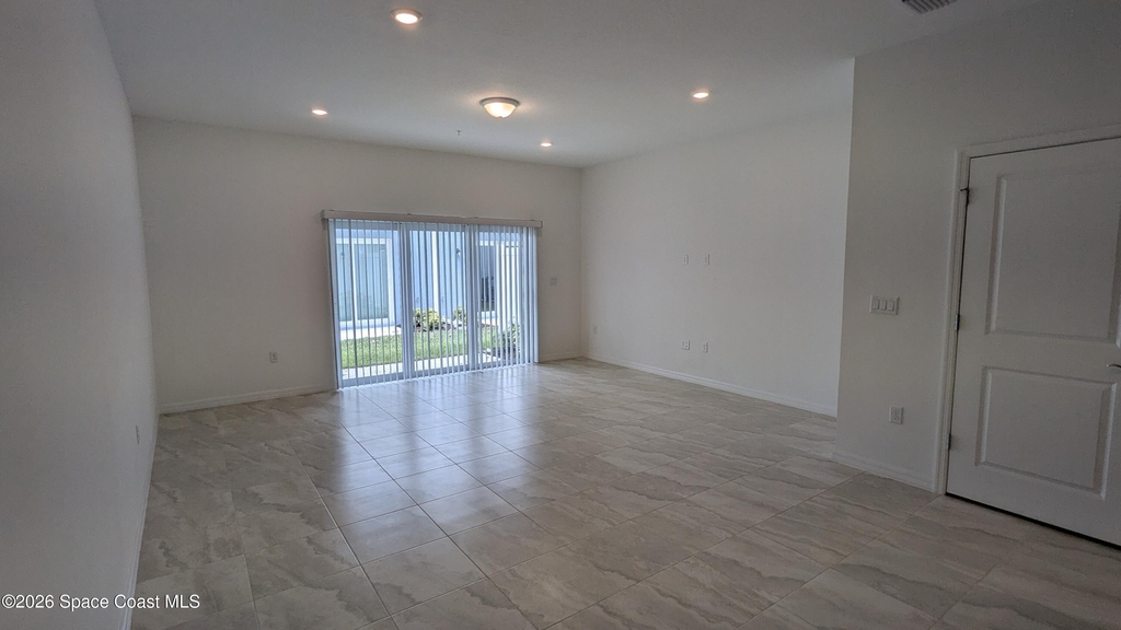4317 Jetty Lane Ne - Photo 5