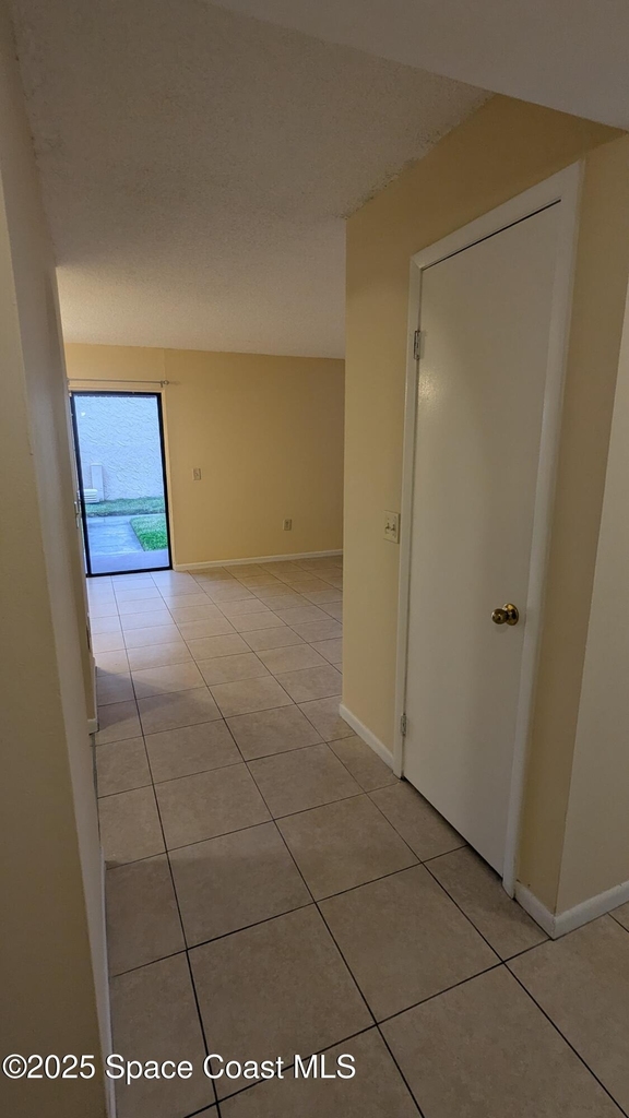 109 San Juan Circle - Photo 2