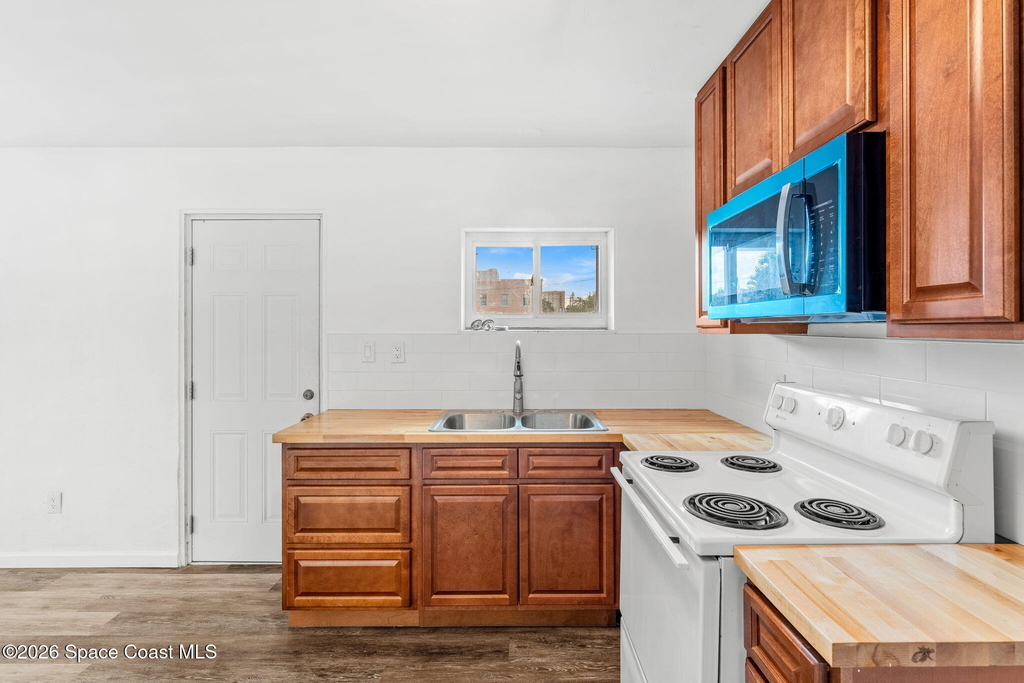405 Dummitt Avenue - Photo 12