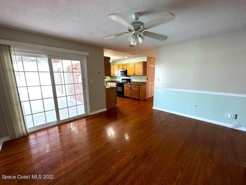 1660 Neptune Drive - Photo 5