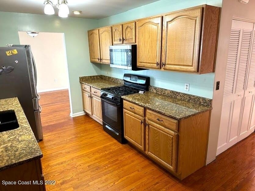 1660 Neptune Drive - Photo 8