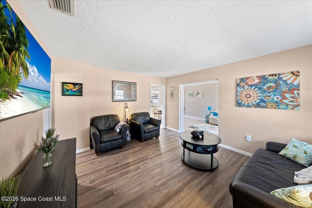 475 Coral Drive - Photo 4