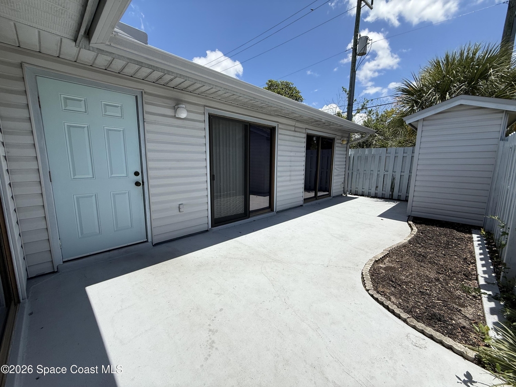 1946 Otterbein Avenue - Photo 2