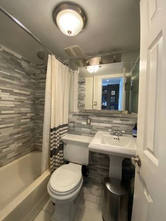 E 13th St. - Photo 7